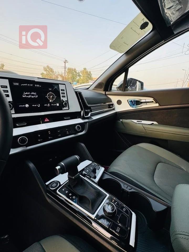 https://cdn.iqcars.io67a0c344-faa9-4cc0-9952-c9576f640f43_6.jpg